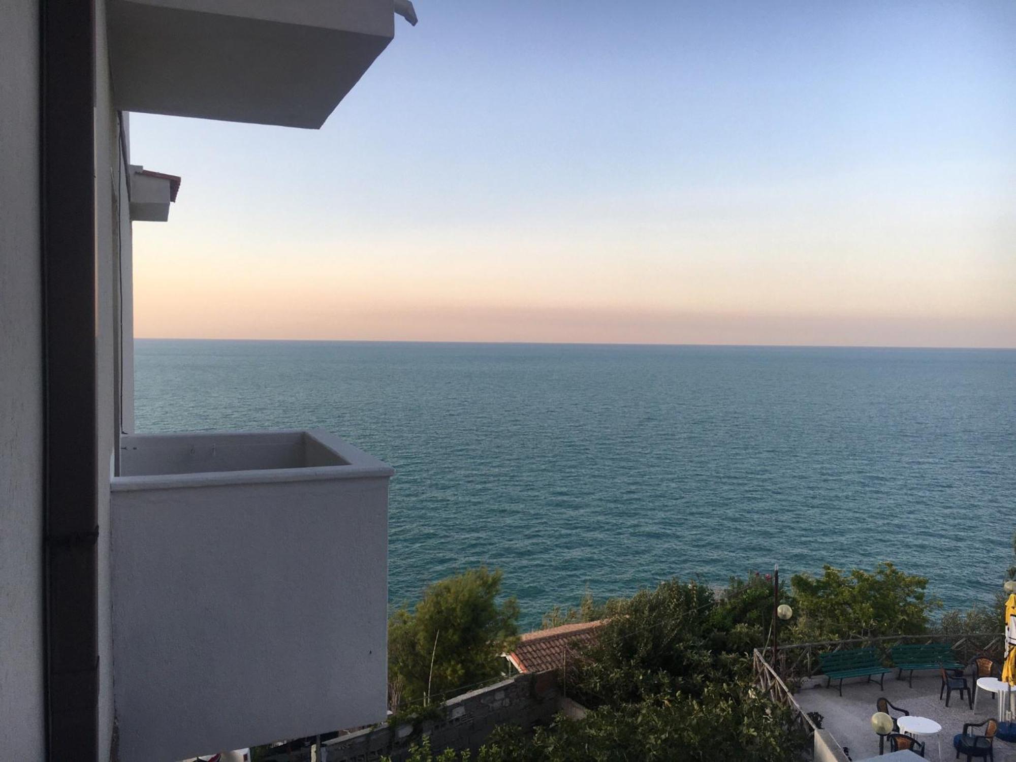 Hotel Пескичи Экстерьер фото